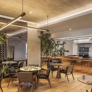 https://intercontinental-prague.praguehotelsweb.com